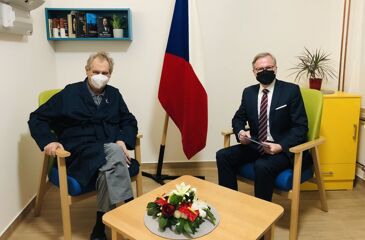 Prezident Zeman by se podle svých slov měl během pár dní vrátit do Lán